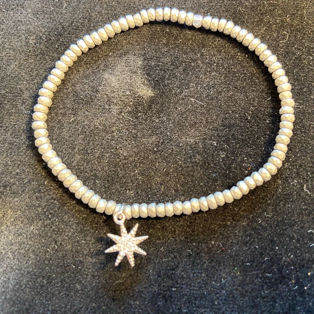 Claires‎ Jewelry Gum-ball drops & Stud Stars, Silver Bracelet,Make a bracelet.